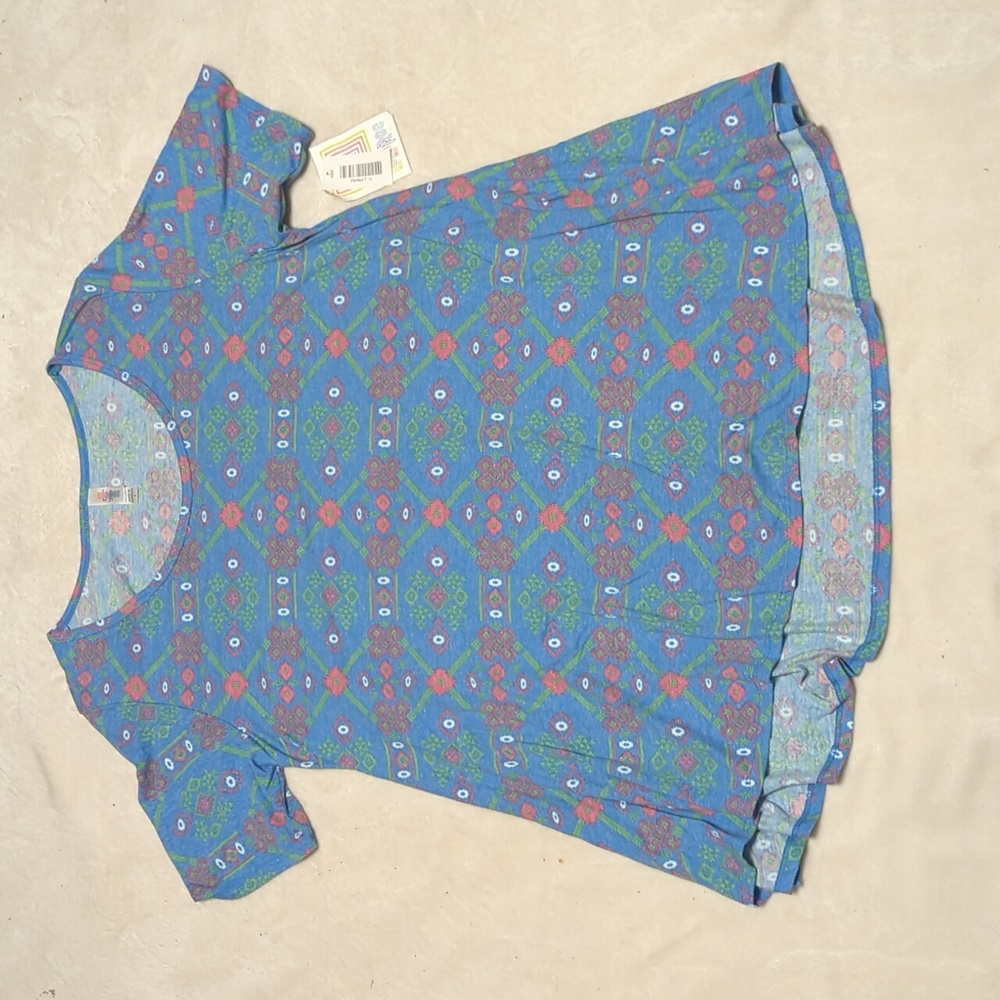 LulaRoe perfect T woman's Blue Pink And Green T-shirt size large NWT